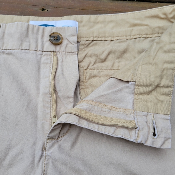 Old Navy Khaki Bermuda Shorts - Size 10 (Great Condition) - Picture 4 of 9